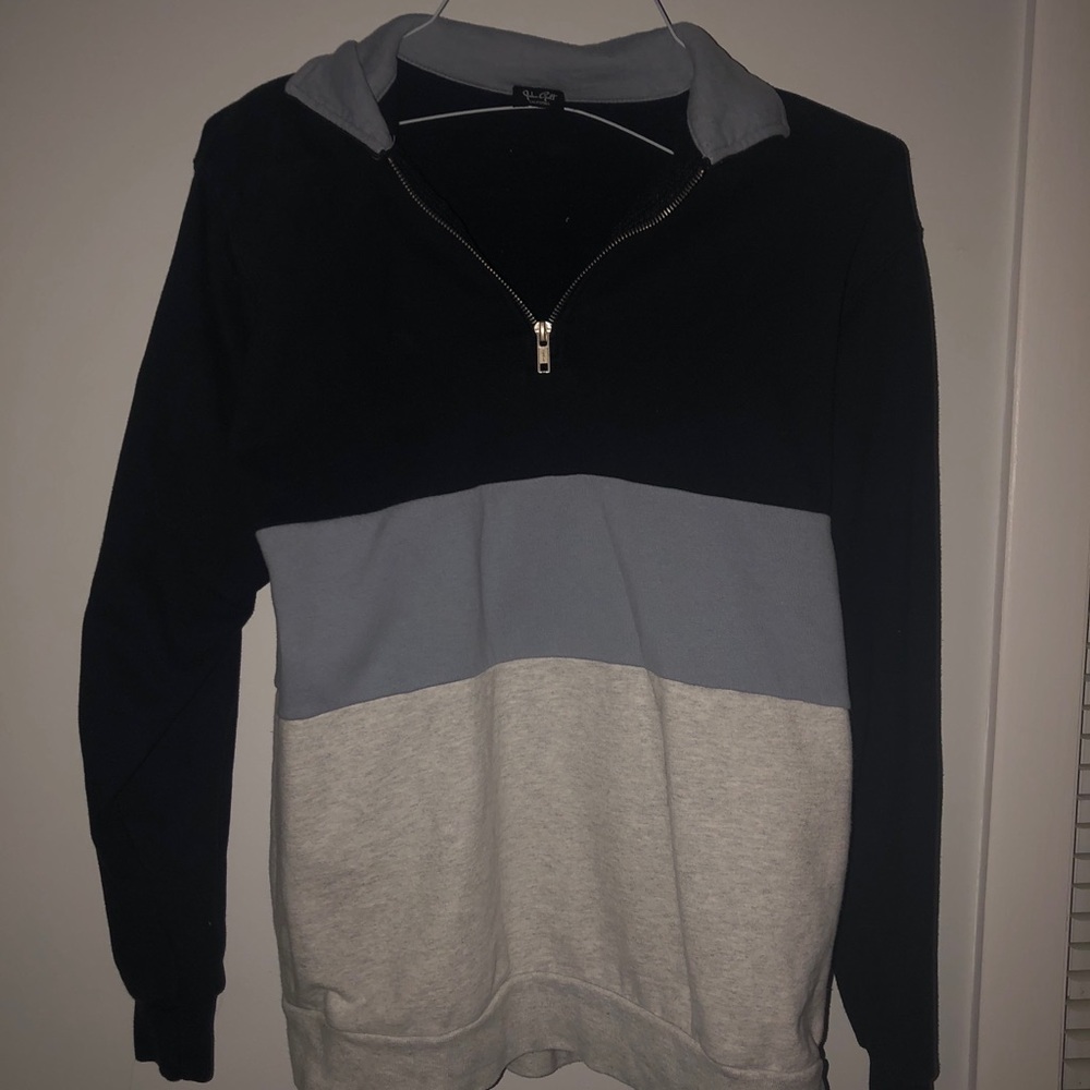 brandy Melville sweatshirt (crew neck)